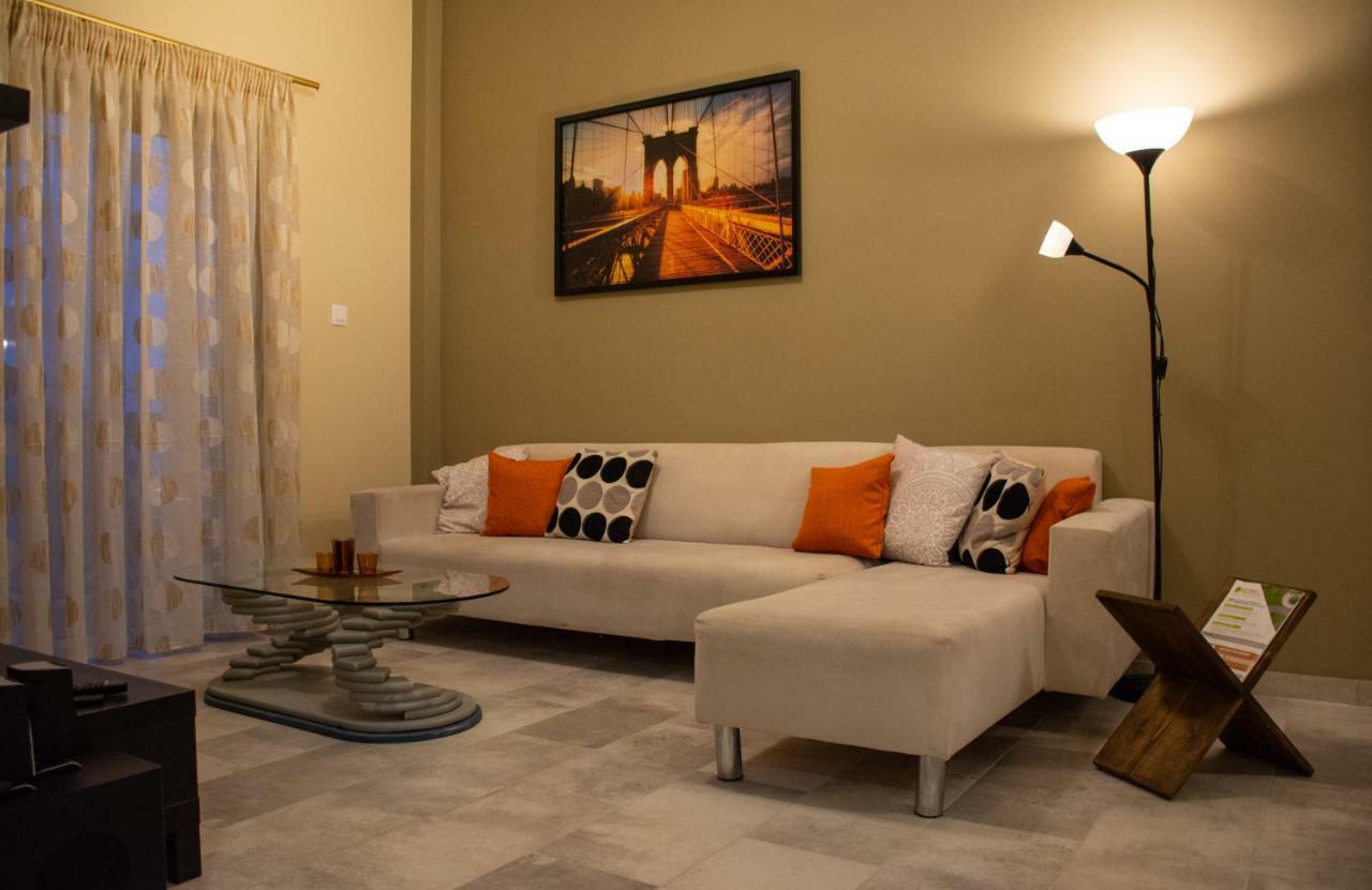 The Anchor - Next To The Port, Airport & Athens Appartement Rafína Buitenkant foto